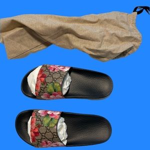 BRAND NEW GUCCI GG Blooms Supreme floral slide sandal SIZE 39 = 9 US